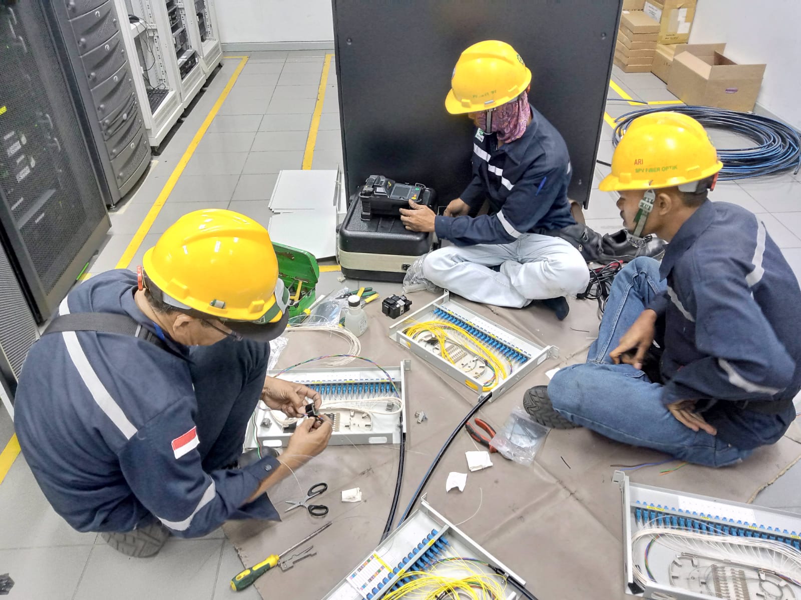 Instalasi Fiber Optic